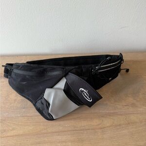 kangaROOS Black and Gray Belt Bag Sporty Design